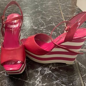 Jessica Simpson pink Wedge